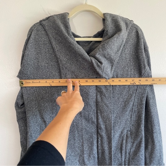 Lululemon Wrap Up Jacket Heather grey hooded zip up long sweater 4 athleisure - Picture 9 of 14